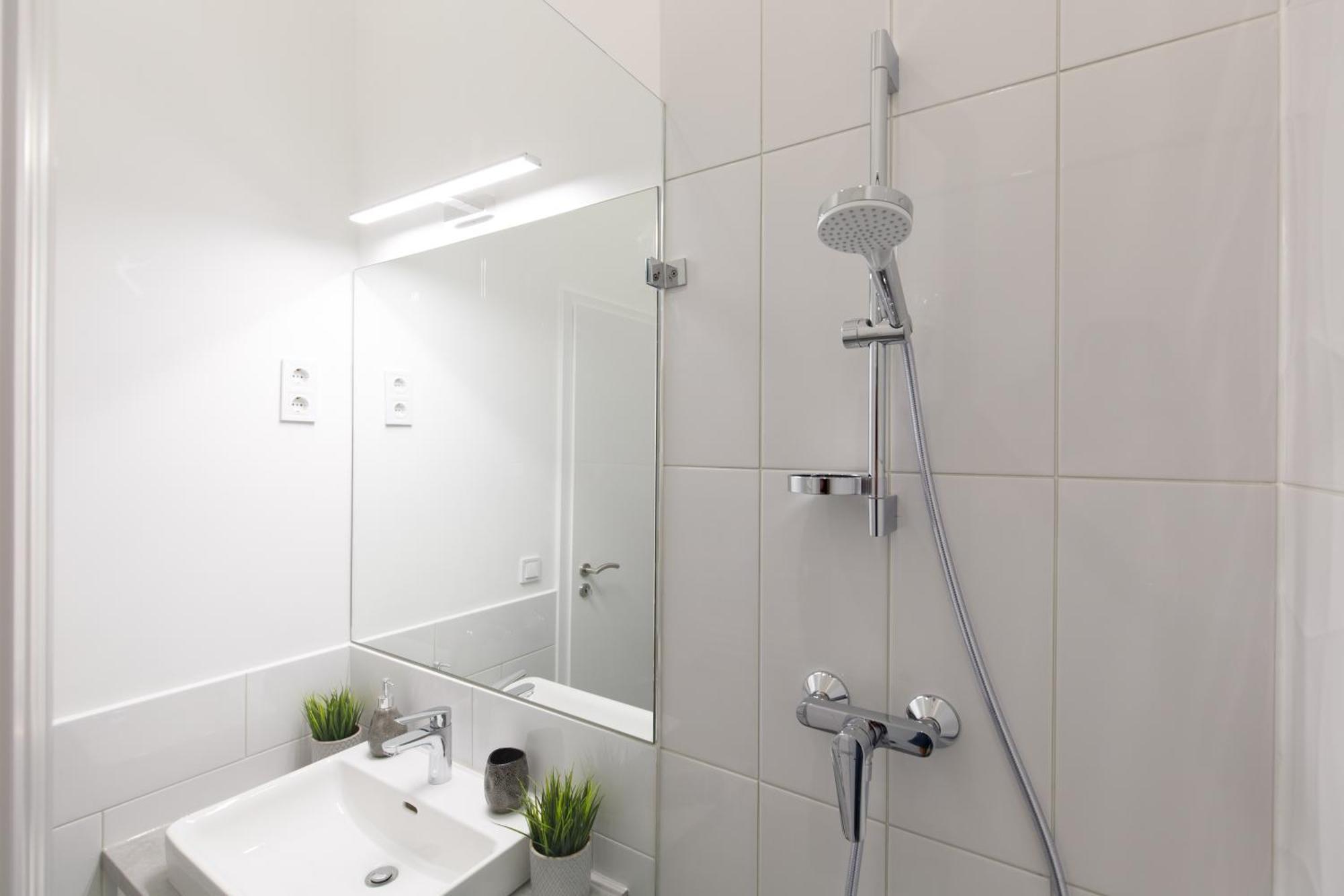Central City Apt In The Jewish Quarter With Free Parking Boedapest Buitenkant foto