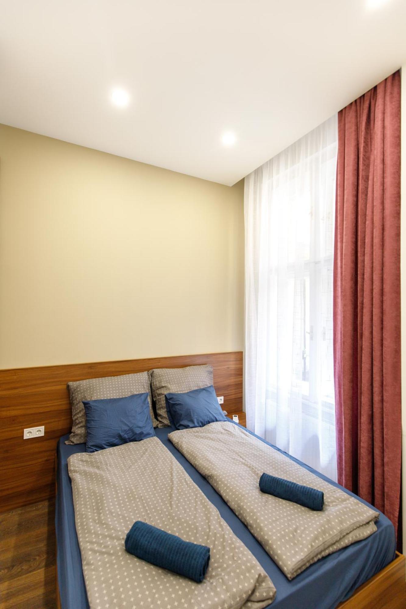 Central City Apt In The Jewish Quarter With Free Parking Boedapest Buitenkant foto